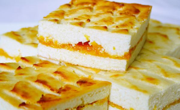 Творожная запеканка с манкой и яблоками в духовке рецепт пошагово