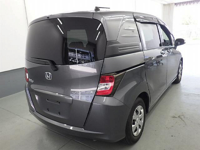 Honda Freed Spike 15 Just Selection+ (112013