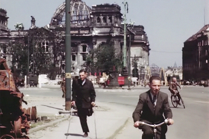Берлин летом 1945-го в цвете