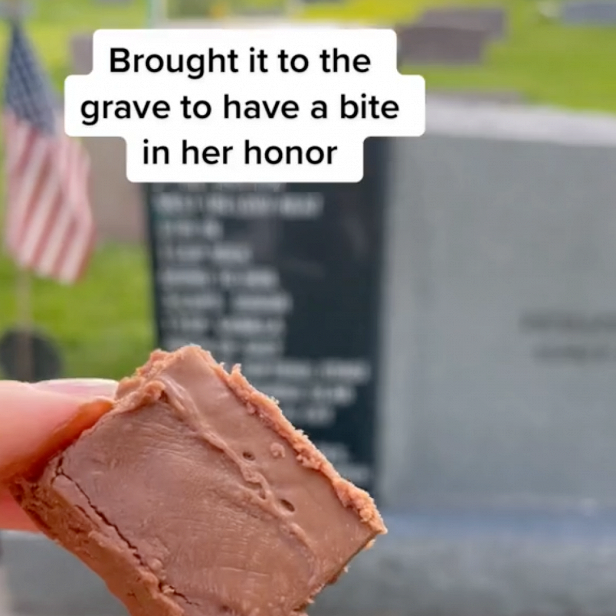 Печенье, за которое можно умереть: блогерка тестирует рецепты, найденные на надгробиях