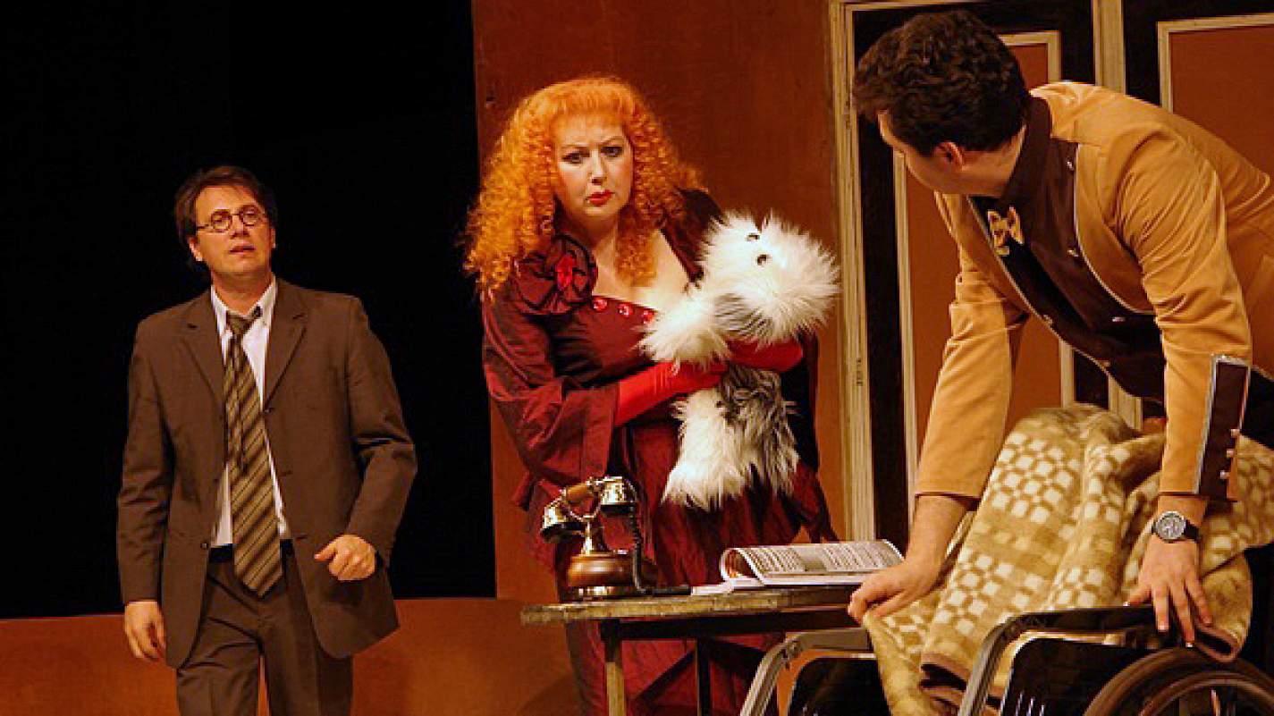 Люкс 13 спектакль. 01. Люкс 13 спектакль пенза отзывы. 13 театр драмы. Люкс спектакль в ролях.