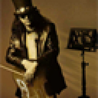 Фото Slash