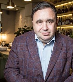 Ресторатор Александр Раппопорт отмечает день рождения