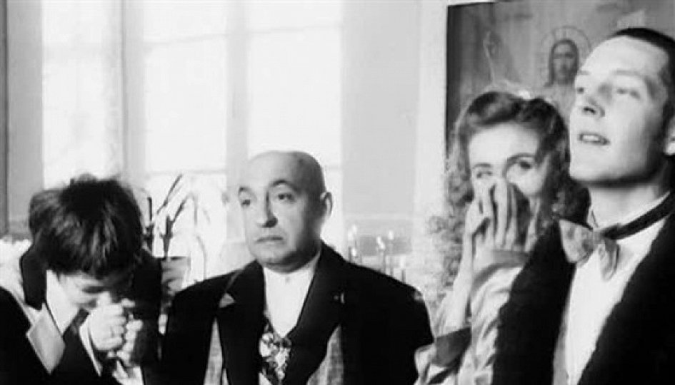Кино: «Чеховские мотивы» Кино: «Чеховские мотивы»