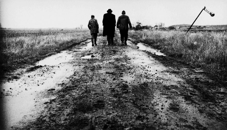 Кино: «Сатанинское танго» Кино: «Сатанинское танго»