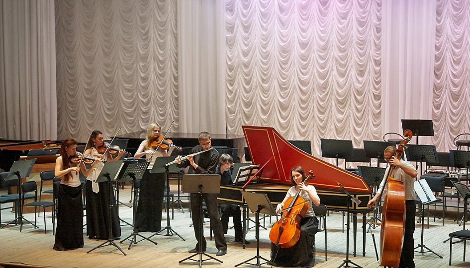 Концерты: Ансамбль солистов Camerata Sinfonica. Ансамбль виолончелей Академического симфонического оркестра Концерты: Ансамбль солистов Camerata Sinfonica. Ансамбль виолончелей Академического симфонического оркестра