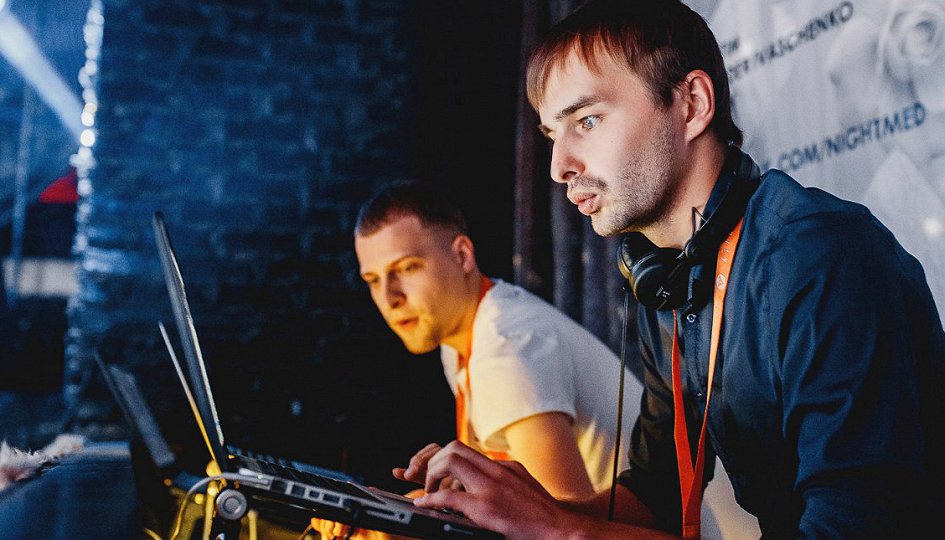 Концерты: «Горячая суббота»: DJs Dyxanin, Loboykoff Концерты: «Горячая суббота»: DJs Dyxanin, Loboykoff