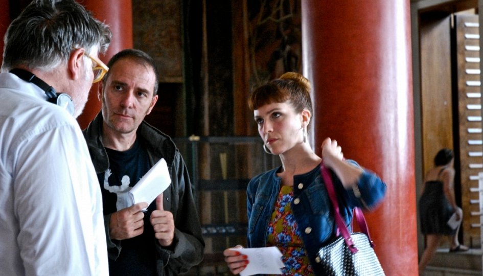 Кино: «Не в стульях счастье» Кино: «Не в стульях счастье»