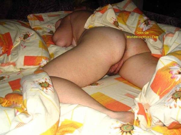 Fat Blonde Nude Sleep - Mature Woman Asleep Naked - SEXY EROTICA