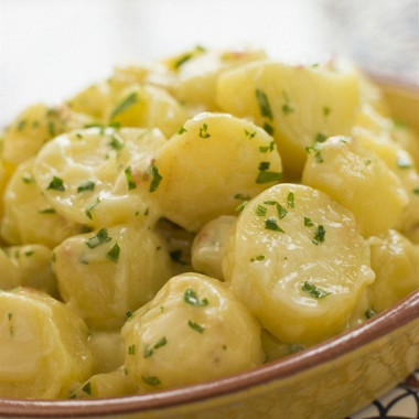 Рецепт Картофельный салат с чесноком