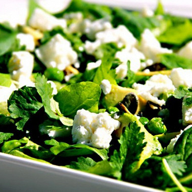 Рецепт Салат из зеленого горошка, авокадо и зелени