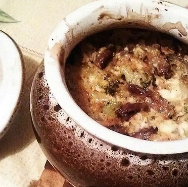 Фото рецепт Куриные сердца с овощами в горшочке