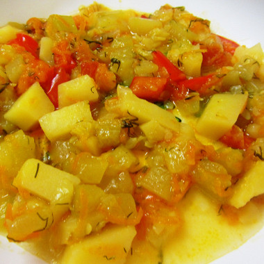 Рецепт летнее овощное рагу с картофелем в мультиварке