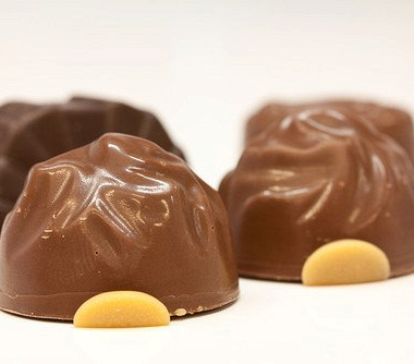Рецепт Шоколадные конфеты с начинкой из арахисового крема