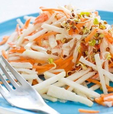 Рецепт Свежий салат из пекинской капусты и джикамы
