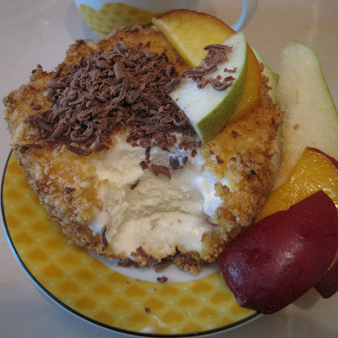 Рецепт Жареное мороженое с шоколадом, грушей и персиком