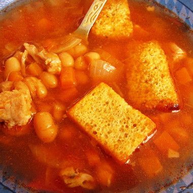 Рецепт Ароматный томатный суп с фасолью