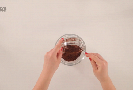 Фото приготовления рецепта: Шоколадный капкейк с кремом ганаш - шаг 1