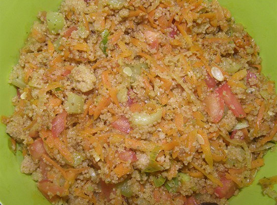 Салат из кускуса и овощей
