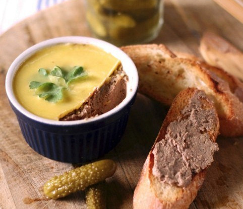 Запеченный паштет из куриной печени с бренди