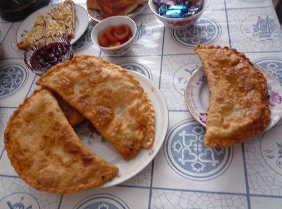 Чебуреки со свининой и говядиной