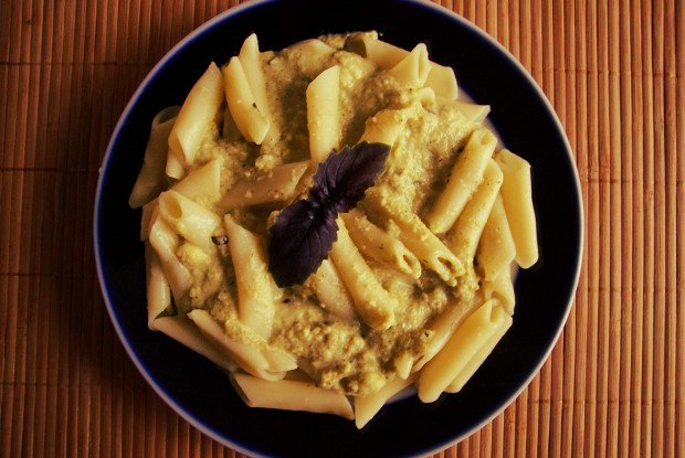 Пенне с нежным соусом из брокколи