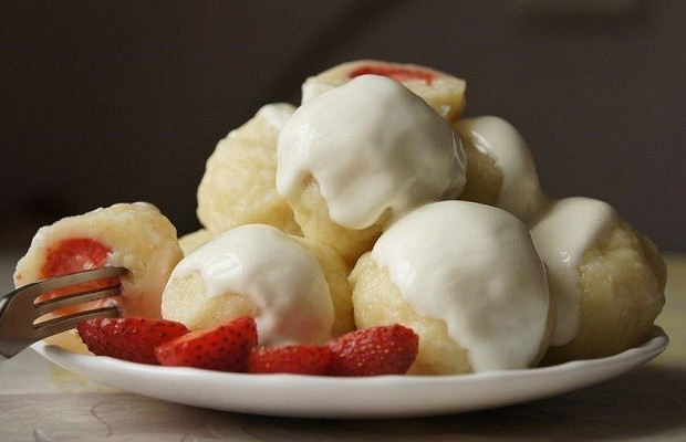 Творожные клецки с начинкой