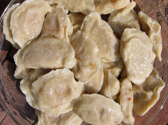 Вареники с фасолью и грибами