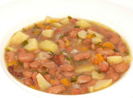 Суп из фасоли с картофелем