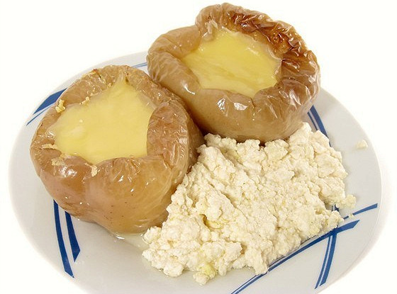 Перец сладкий, фаршированный творогом и брынзой