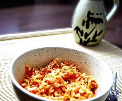 Морковный салат с крабовыми палочками