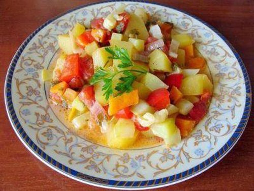 Овощное рагу из кабачков с картофелем