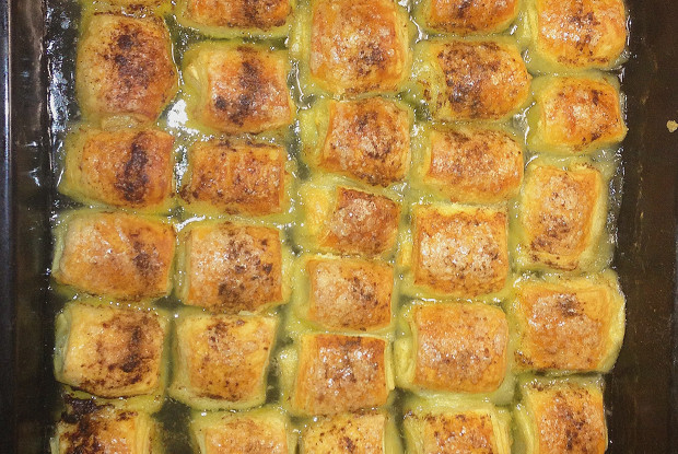 Слойки с яблоками и спрайтом