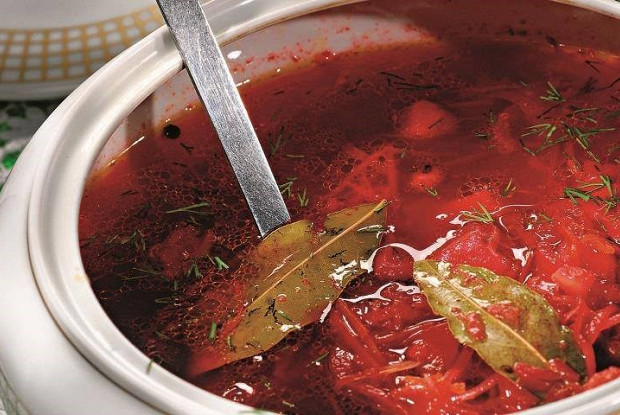 Пасхальный борщ с хреном и квашеной капустой